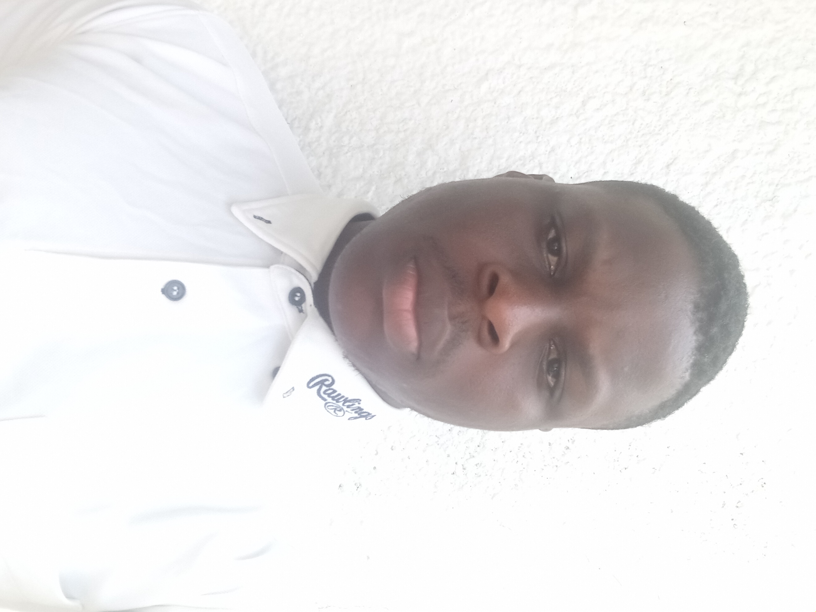 Profil candidat Kouassi Konan Casimir - Receptionniste,assistant clients...