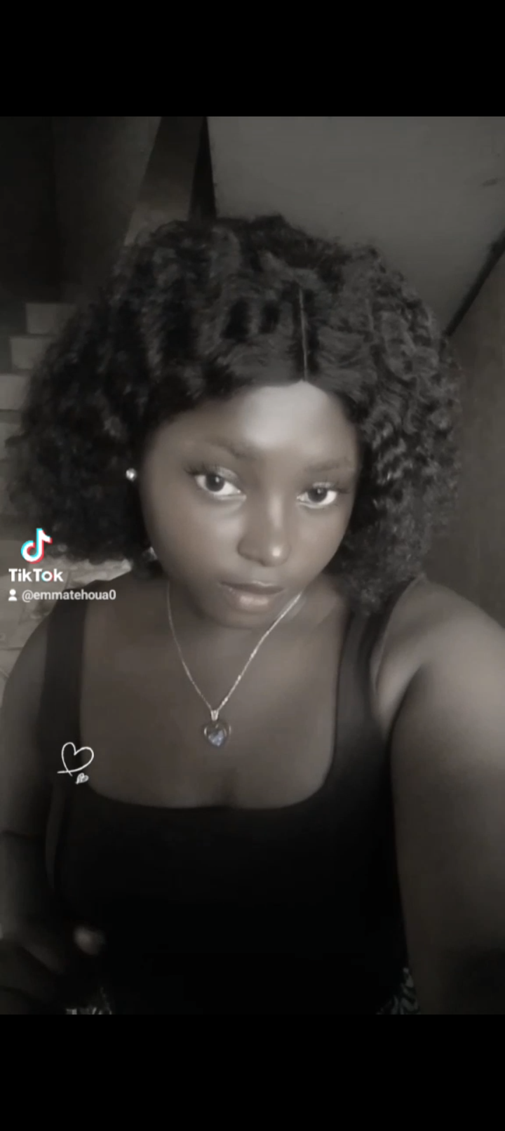 Profil candidat TEHOUA Ettien Emmanuela Agnès - Réceptionniste, gérer un magasin, stagiaire comptable, caissière dans un restaurant ou pâtisserie