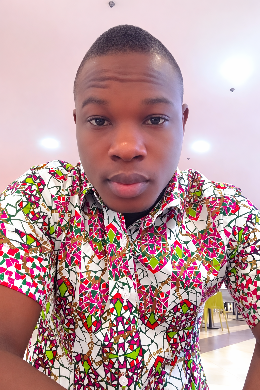 Profil candidat Kouakou Yao Jean Marc - Conseiller  client vendeur/Réceptionniste/Rayonniste