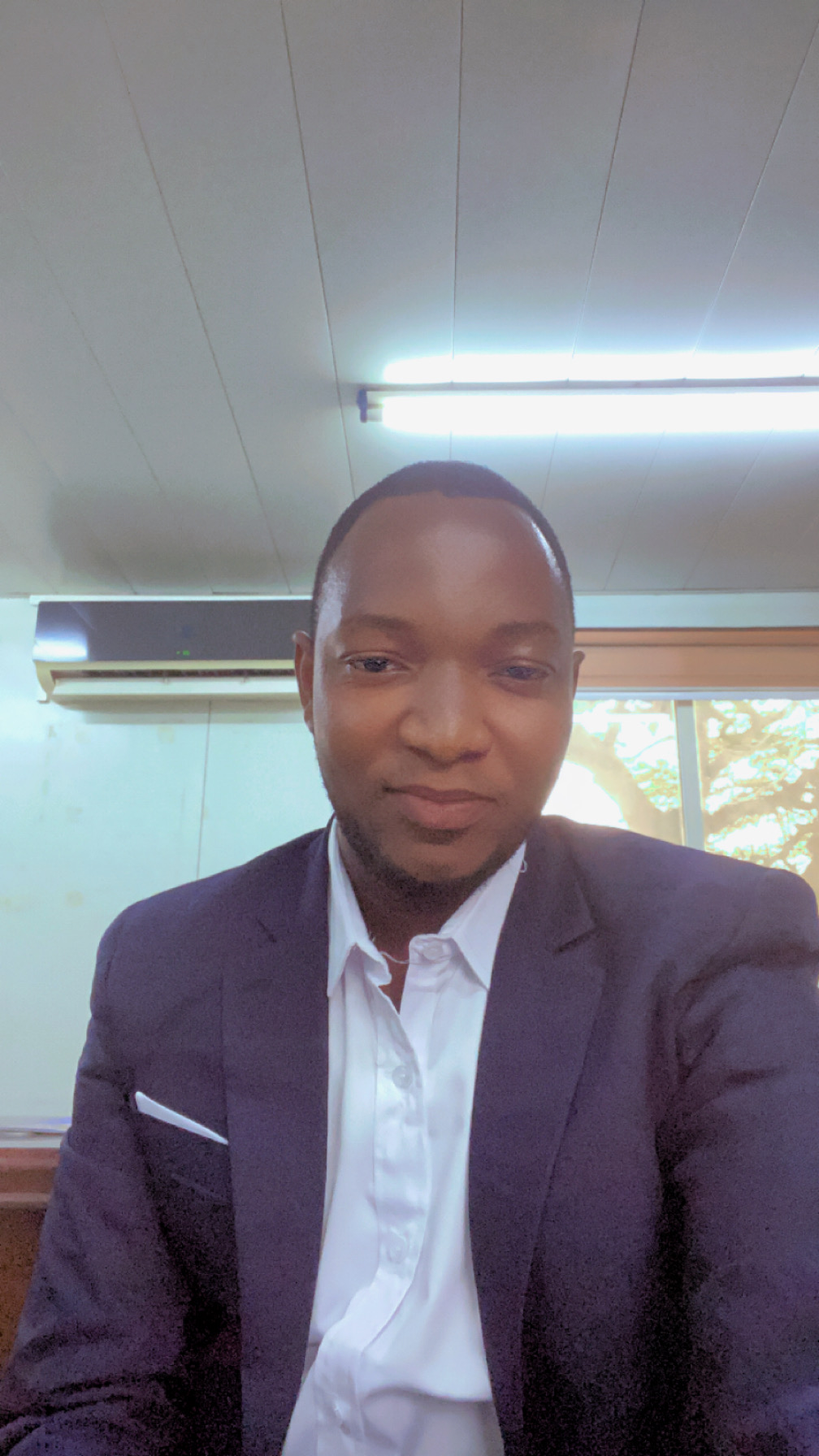 Profil candidat Anguié Colomb - Assistant logistique