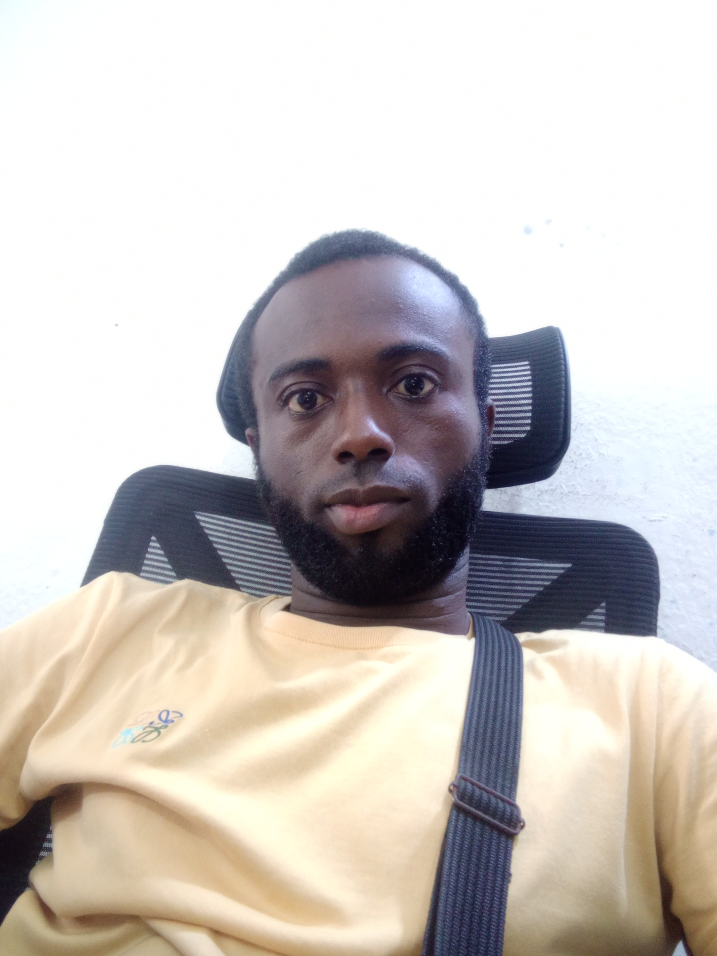 Profil candidat Dakouri Zaté Christ Junior - Premier expérience